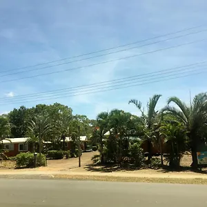  Apartment Moore Park Huts